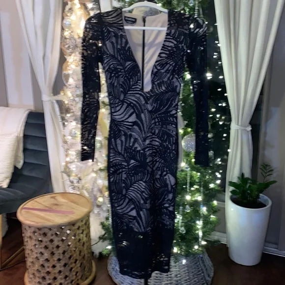 Bebe Black Lace Dress Tan Underlining Low Cut V-Neck Longsleeve lace sleeves XXS - Picture 3 of 14
